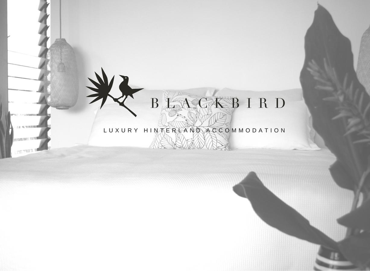 Blackbird Luxury Accommodation มัลลัมบิมบี ภายนอก รูปภาพ