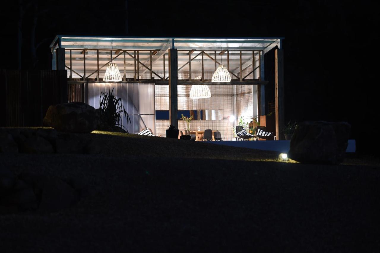 Blackbird Luxury Accommodation มัลลัมบิมบี ภายนอก รูปภาพ